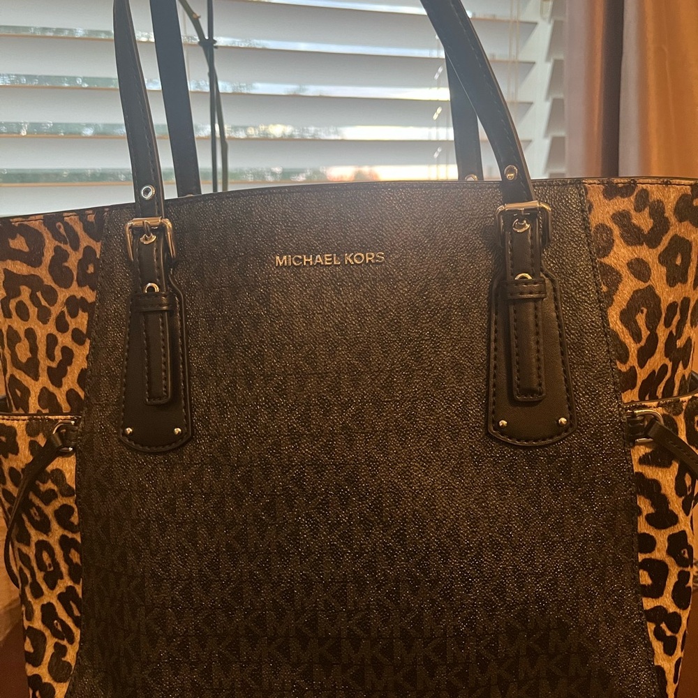 Brand new Michael Kors - purse